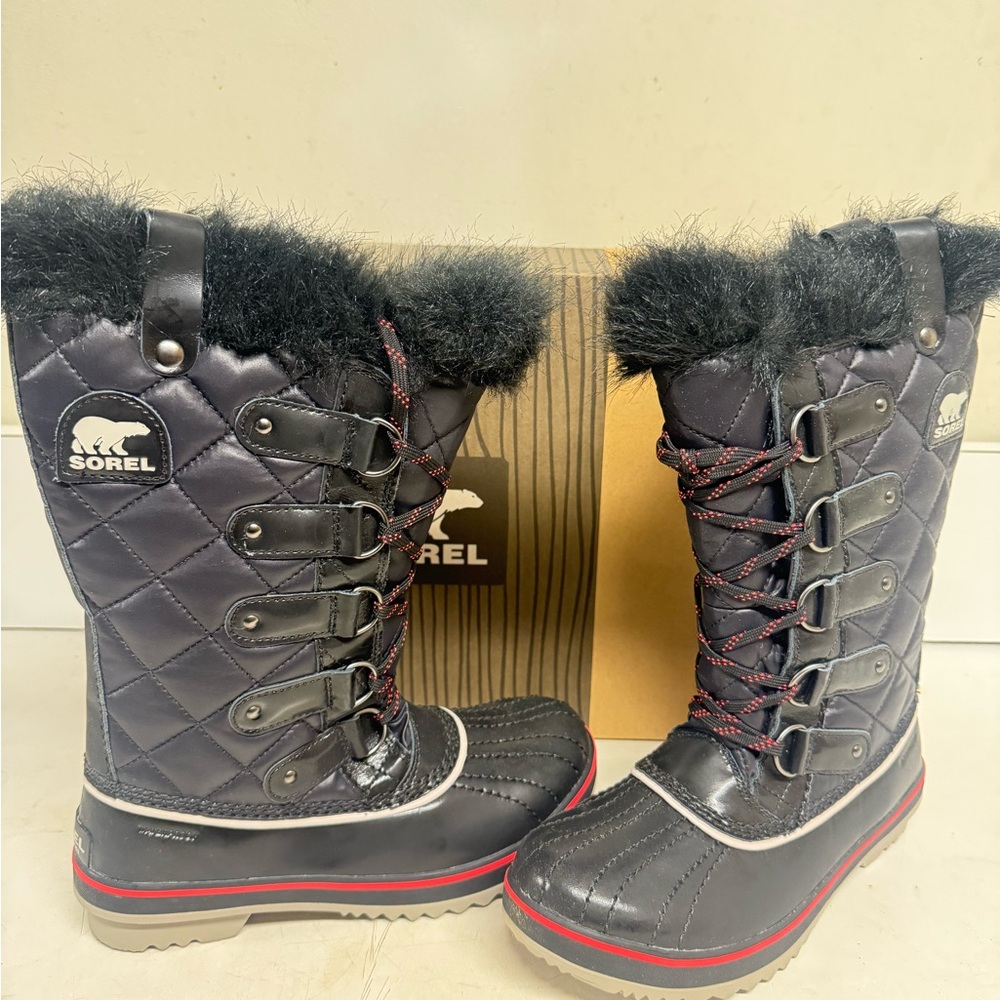Sorel Women's Gray Quilted Winter Boots